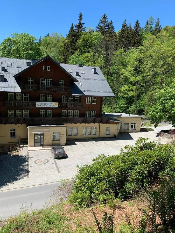 Sloneczna Hotel Miedzygorze Exterior foto